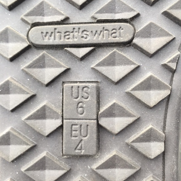 Suede slip ons Sz 6 - Picture 6 of 8